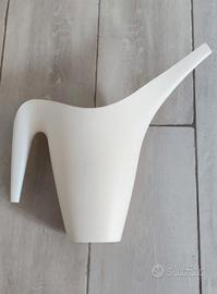 Annaffiatoio per uso domestico 