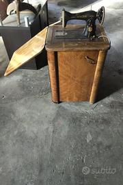 SINGER EPOCA CON SGABELLO