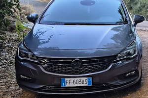 Opel Astra K 1.6 Turbo 200CV Wagon Innovation - 10