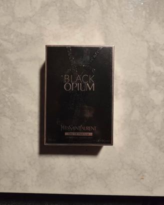 Profumo black opium di YvesSaintLaurent da 90ml