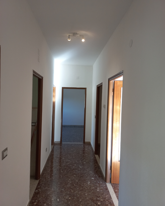 AFFITTOAppartamento ristrutturato 4 stanze singole