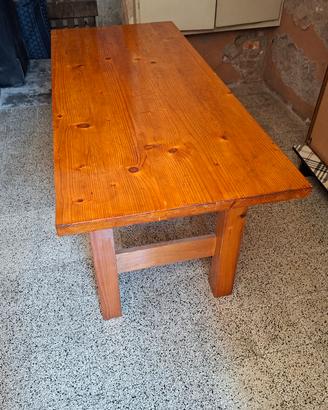 Tavolo in legno massello