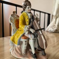 Statuina porcellana Capodimonte.