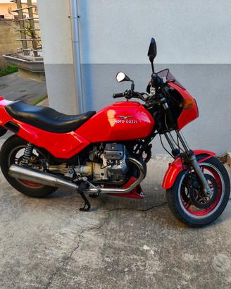 Moto Guzzi Lario
