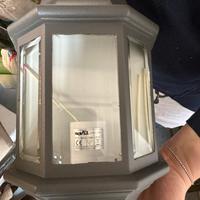 Lampada da esterno a parete