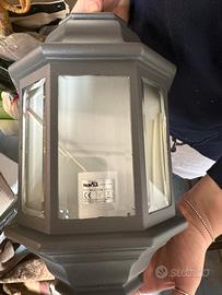 Lampada da esterno a parete