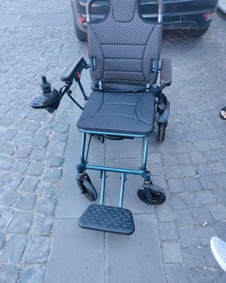 Sedia a rotelle elettrica