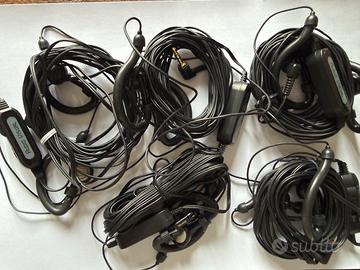 Lotto di 7 cuffie auricolari