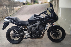 Moto Yamaha FZ6 S2