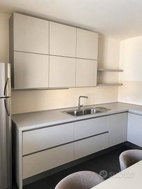 Cucina Elmar di alta gamma + elettrodometici