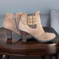 Stivaletti marroni da donna