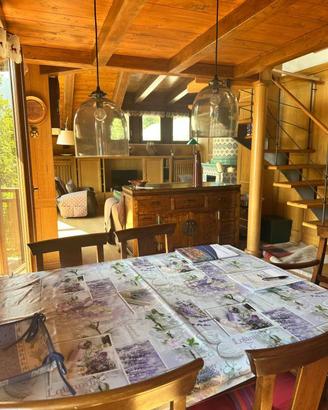 Appartamento di 165 m² con più di 5 locali e box a