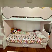 Letto a castello/lettino da bambina con cassetti