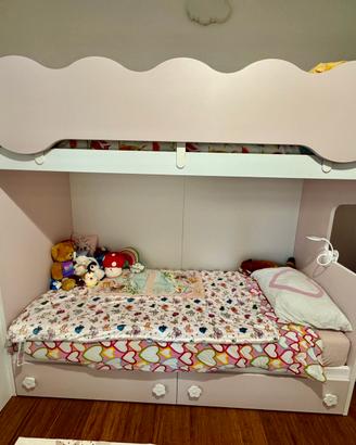 Letto a castello/lettino da bambina con cassetti