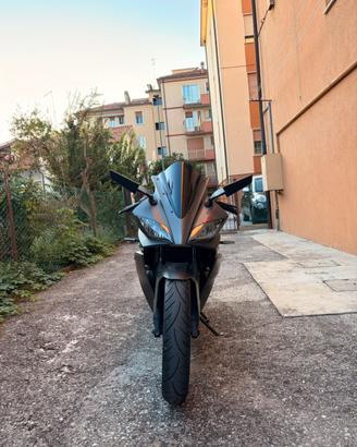 Yamaha yzf-r 125