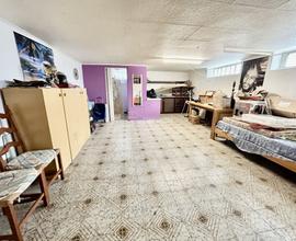 Magazzino/Laboratorio in zona Gerbole a Rivalta di