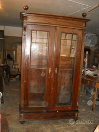 ARMADIO CREDENZA VETRINA CON 4 RIPIANI