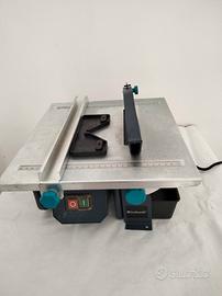 Tagliapiastrelle ad acqua