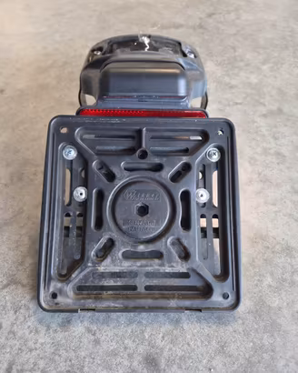 Porta targa con stop Harley-Davidson 1200 roadster