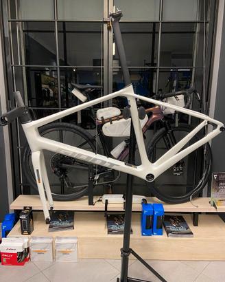 Giant TCR Advanced Pro Snow Drift Frameset Framese