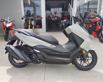 Honda Forza 350