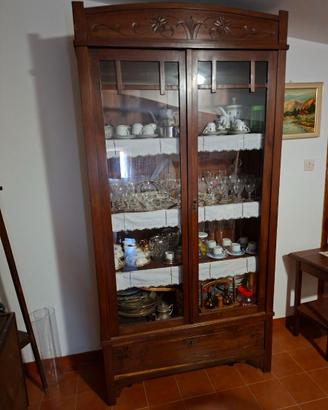 Vetrina Antica in Legno Massello Intagliato