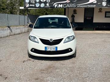 Lancia Ypsilon 1.0 FireFly 5 porte S&S Hybrid Ecoc