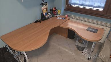 Scrivania completa di libreria e cassettiera 