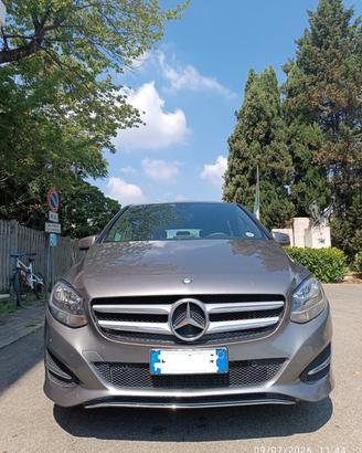 Mercedes Benz 2016