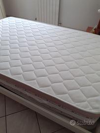 Materasso memory per letto una piazza e mezzo.