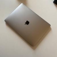 Macbook pro m2