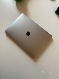 Macbook pro m2