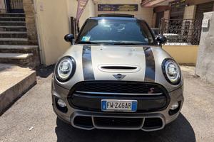 Mini 2.0 Cooper S allestimento john works