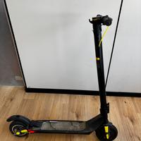 Monopattino elettrico LexGo R8 Lite