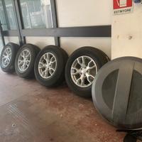 Set 4 Cerchi e gomme originali Jeep Wrangler