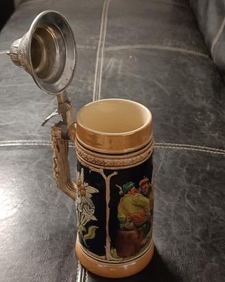 boccale birra con decorazioni tedesco