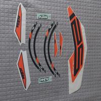 grafiche ktm duke 125 2021