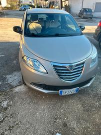 Lancia Ypsilon 2012