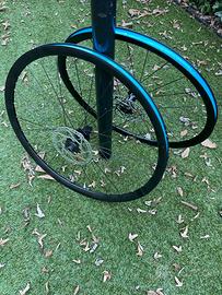 Ruote in alluminio tubless disc shimano NUOVE
