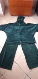 Tuta in viscosa verde