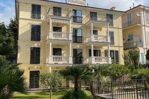 Appartamento Sanremo Trilocale Box Centro