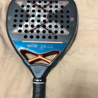 Pala padel AT 10  Genius agustin tapia 2025