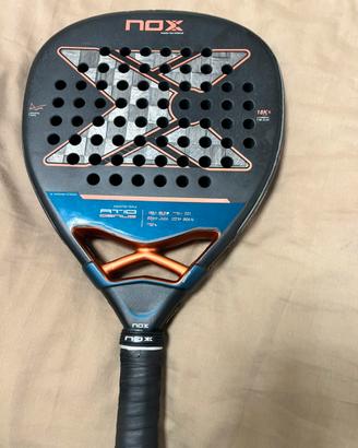 Pala padel AT 10  Genius agustin tapia 2025