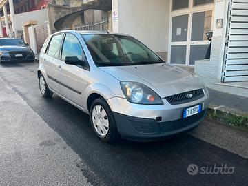 Ford fiesta 1.2 benzina