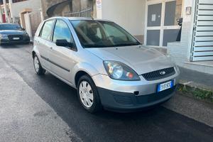 Ford fiesta 1.2 benzina
