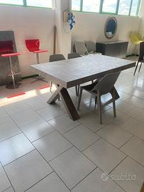 Tavolo maxi allungabile fine produzione