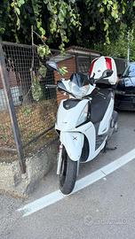 Kymco People GTI 300