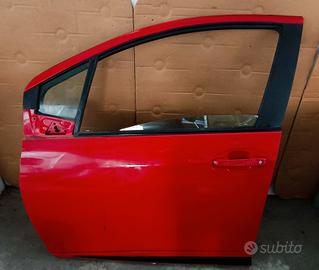 Porta anteriore sinistra Toyota Yaris