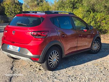 DACIA SANDERO STEPWAY GPL 100CV. GANCIO TRAINO
