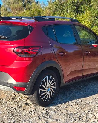 DACIA SANDERO STEPWAY GPL 100CV. GANCIO TRAINO